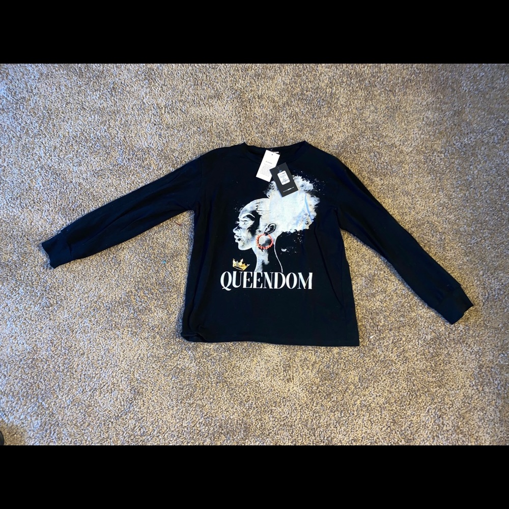 Fashion Nova ‘In My Queendom Long Sleeve Top’
